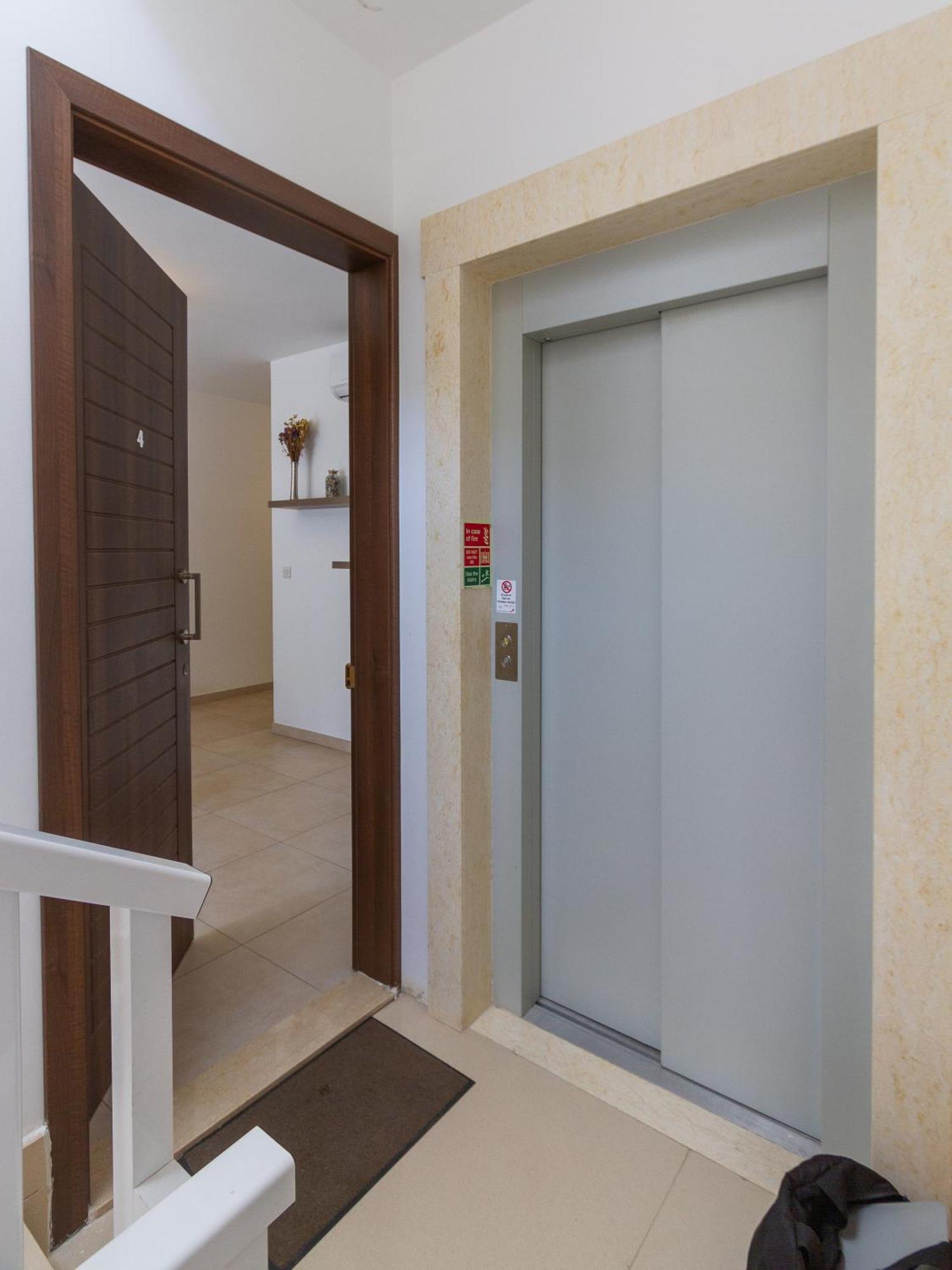 Modern & Central 2 Bedroom & 2 Bathrooms Apartment Мсіда Екстер'єр фото