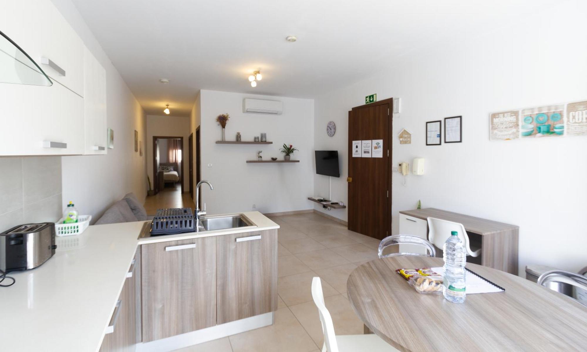 Modern & Central 2 Bedroom & 2 Bathrooms Apartment Мсіда Екстер'єр фото